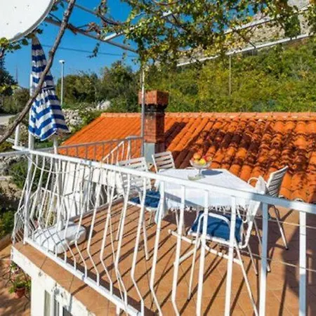 Fontana - Two Bedroom With Terrace And Sea View Apartment Mlini