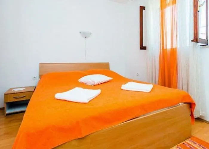 Fontana - Two Bedroom With Terrace And Sea View